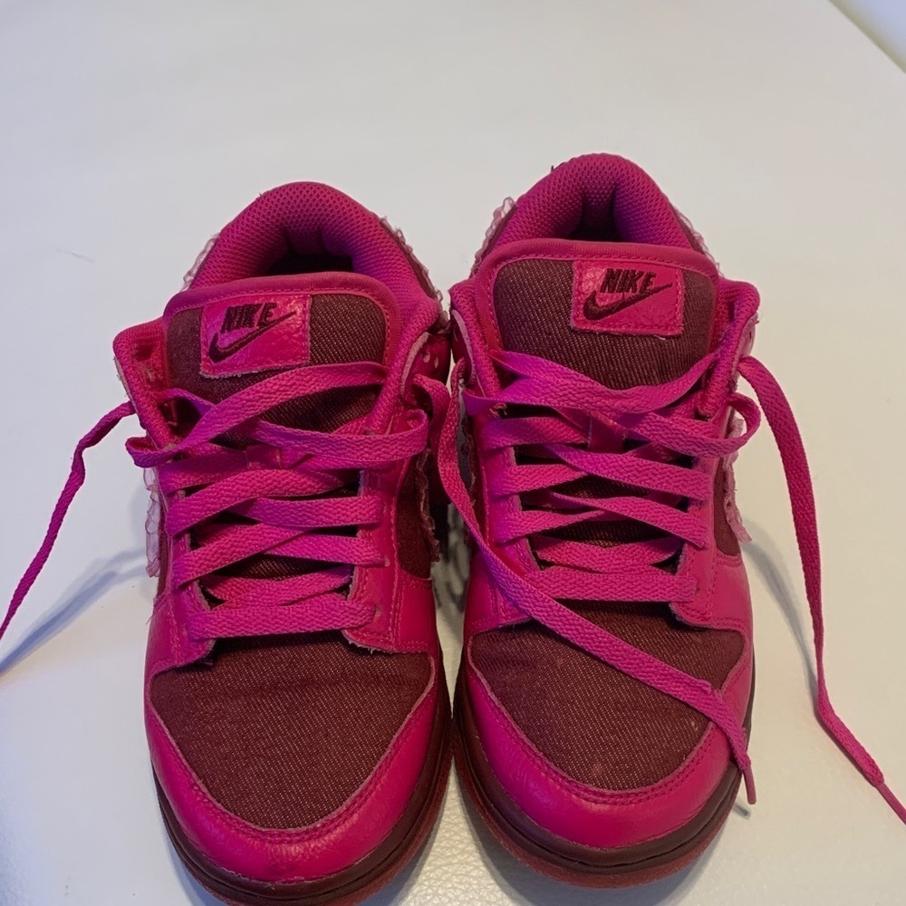 Nike Fuchsia and Burgundy Sneakers